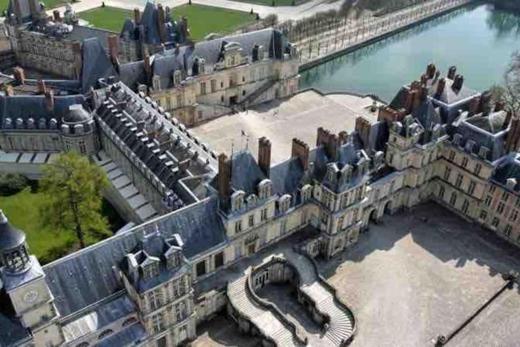 Bright Studio Apartment - Fontainebleau Exterior foto
