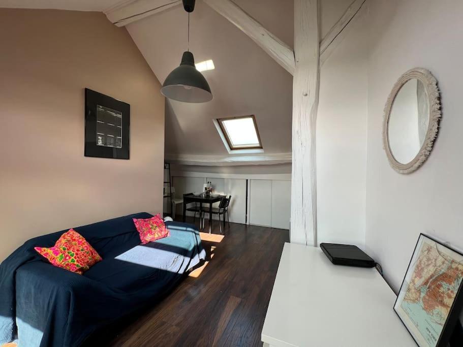 Bright Studio Apartment - Fontainebleau Exterior foto